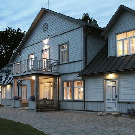 Meke Hotel Mustkalni Exterior foto