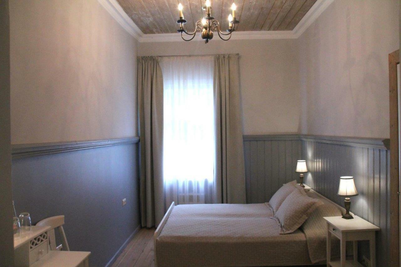 Meke Hotel Mustkalni Exterior foto