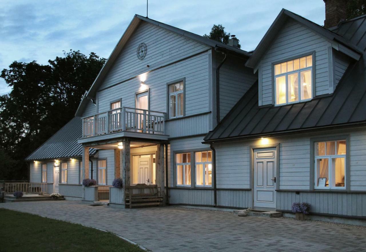 Meke Hotel Mustkalni Exterior foto